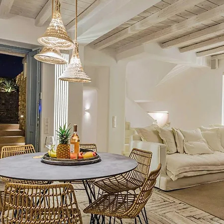 Iakinthos By Mykonian Kazarte *