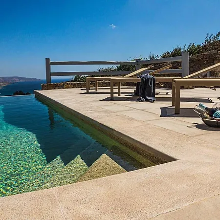 וילה Iakinthos By Mykonian Kazarte קלפטיס