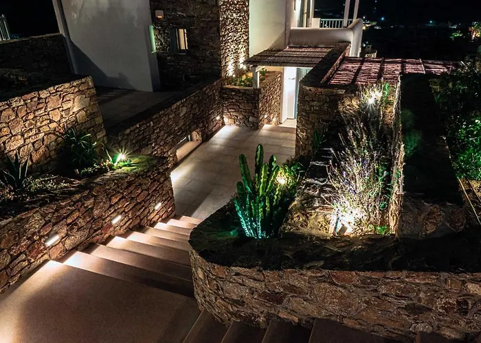 Iakinthos By Mykonian Kazarte Kalafatis