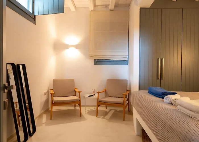 Iakinthos By Mykonian Kazarte * Kalafatis